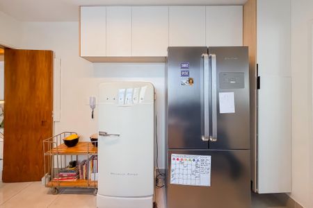 Apartamento à venda com 161m², 4 quartos e 3 vagas Apartamento à venda com 161m², 4 quartos e 3 vagasCozinha