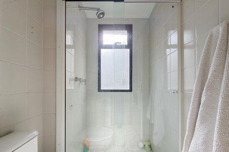Apartamento à venda com 161m², 4 quartos e 3 vagas Apartamento à venda com 161m², 4 quartos e 3 vagasBanheiro da Suíte 1