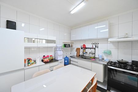 Casa de condomínio à venda com 127m², 3 quartos e 2 vagas Casa de condomínio à venda com 127m², 3 quartos e 2 vagasCozinha