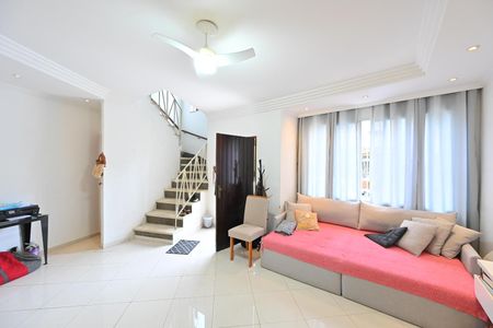 Sala de casa de condomínio à venda com 3 quartos, 127m² em Mirandópolis, São Paulo