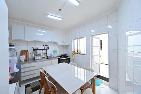 Casa de condomínio à venda com 127m², 3 quartos e 2 vagas Casa de condomínio à venda com 127m², 3 quartos e 2 vagasCozinha