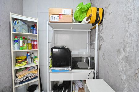 Casa de condomínio à venda com 127m², 3 quartos e 2 vagas Casa de condomínio à venda com 127m², 3 quartos e 2 vagasQuarto de Serviço