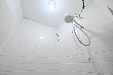 Casa de condomínio à venda com 127m², 3 quartos e 2 vagas Casa de condomínio à venda com 127m², 3 quartos e 2 vagasBanheiro de Serviço