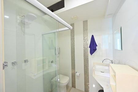 Casa de condomínio à venda com 127m², 3 quartos e 2 vagas Casa de condomínio à venda com 127m², 3 quartos e 2 vagasBanheiro da Suíte
