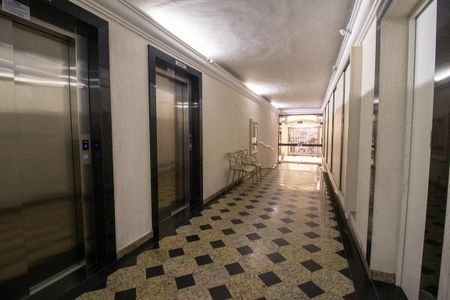 Apartamento à venda com 110m², 3 quartos e 1 vaga Apartamento à venda com 110m², 3 quartos e 1 vagaÁrea comum