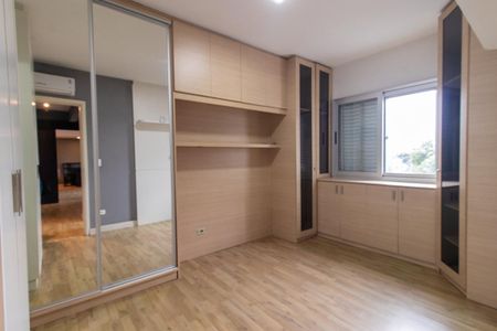 Apartamento à venda com 110m², 3 quartos e 1 vaga Apartamento à venda com 110m², 3 quartos e 1 vagaQuarto 2 - Suíte