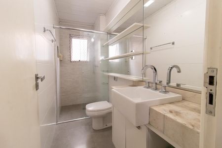 Apartamento à venda com 110m², 3 quartos e 1 vaga Apartamento à venda com 110m², 3 quartos e 1 vagaBanheiro da Suíte