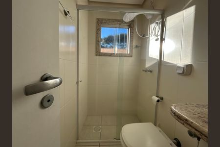 Casa para alugar com 292m², 4 quartos e 4 vagasBanheiro área de serviço 