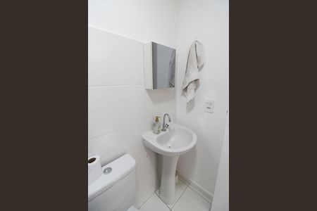 Apartamento para alugar com 38m², 2 quartos e sem vagaBanheiro