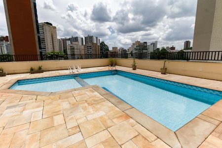 Apartamento para alugar com 110m², 3 quartos e 3 vagas Apartamento para alugar com 110m², 3 quartos e 3 vagasÁrea comum - Piscina
