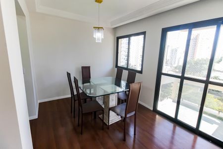 Apartamento para alugar com 110m², 3 quartos e 3 vagas Apartamento para alugar com 110m², 3 quartos e 3 vagasDetalhe Sala