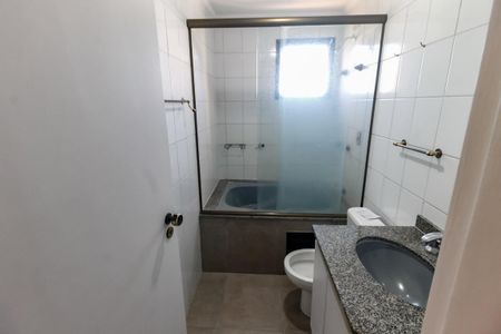 Apartamento para alugar com 110m², 3 quartos e 3 vagas Apartamento para alugar com 110m², 3 quartos e 3 vagasBanheiro da Suíte