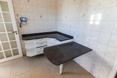 Apartamento para alugar com 110m², 3 quartos e 3 vagas Apartamento para alugar com 110m², 3 quartos e 3 vagasDetalhe da cozinha