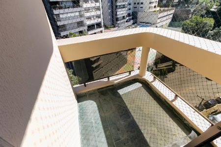 Suíte - Varanda de apartamento para alugar com 3 quartos, 110m² em Vila Andrade, São Paulo