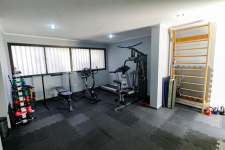 Apartamento para alugar com 110m², 3 quartos e 3 vagas Apartamento para alugar com 110m², 3 quartos e 3 vagasÁrea comum - Academia