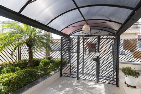 Apartamento à venda com 60m², 2 quartos e 1 vaga Apartamento à venda com 60m², 2 quartos e 1 vagaFachada