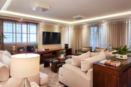 Apartamento à venda com 180m², 4 quartos e 2 vagas Apartamento à venda com 180m², 4 quartos e 2 vagasSala