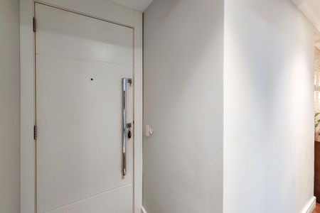 Entrada de apartamento à venda com 4 quartos, 180m² em Humaitá, Rio de Janeiro