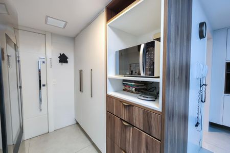Apartamento à venda com 180m², 4 quartos e 2 vagas Apartamento à venda com 180m², 4 quartos e 2 vagasCozinha