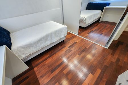 Apartamento à venda com 180m², 4 quartos e 2 vagas Apartamento à venda com 180m², 4 quartos e 2 vagasSuíte 1