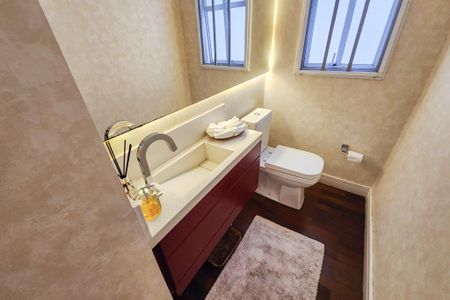 Apartamento à venda com 180m², 4 quartos e 2 vagas Apartamento à venda com 180m², 4 quartos e 2 vagasLavabo