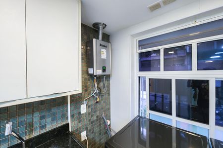 Apartamento à venda com 180m², 4 quartos e 2 vagas Apartamento à venda com 180m², 4 quartos e 2 vagasÁrea de Serviço