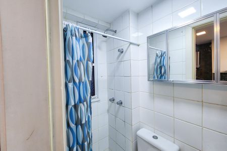 Apartamento à venda com 180m², 4 quartos e 2 vagas Apartamento à venda com 180m², 4 quartos e 2 vagasBanheiro de serviço