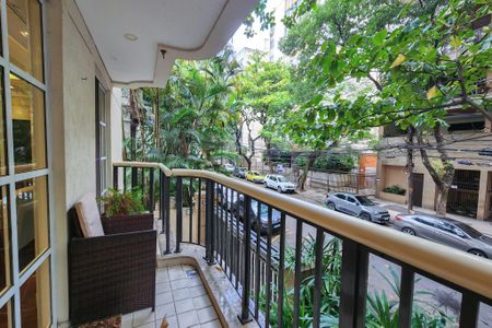 Sacada de apartamento à venda com 4 quartos, 180m² em Humaitá, Rio de Janeiro