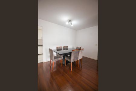 Apartamento para alugar com 110m², 3 quartos e 2 vagasSala