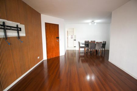 Sala de apartamento para alugar com 3 quartos, 110m² em Chácara Agrindus, Taboão da Serra