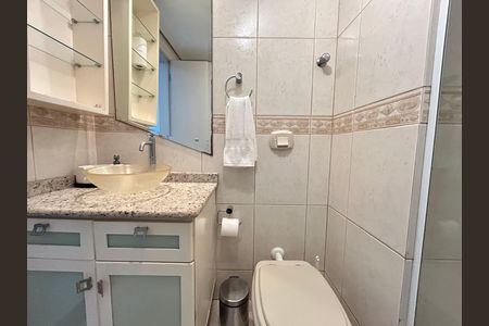 Apartamento para alugar com 100m², 3 quartos e 1 vagaBanheiro suíte 