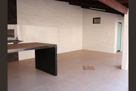 Casa para alugar com 2 quartos, 210m² em Cidade Satélite São Luiz, Aparecida de Goiânia