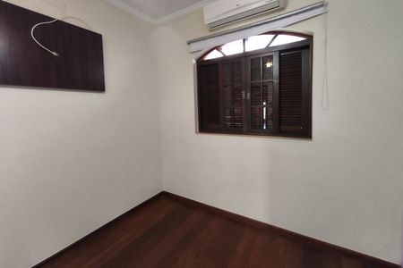Casa para alugar com 310m², 4 quartos e 5 vagas Casa para alugar com 310m², 4 quartos e 5 vagasQuarto 4