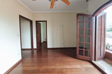 Casa para alugar com 310m², 4 quartos e 5 vagas Casa para alugar com 310m², 4 quartos e 5 vagasQuarto Suíte