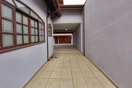 Casa para alugar com 310m², 4 quartos e 5 vagas Casa para alugar com 310m², 4 quartos e 5 vagasQuintal