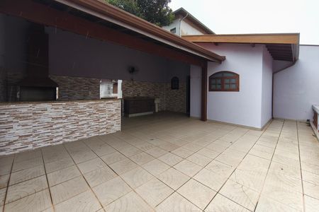 Casa para alugar com 310m², 4 quartos e 5 vagas Casa para alugar com 310m², 4 quartos e 5 vagasQuintal - Área Gourmet