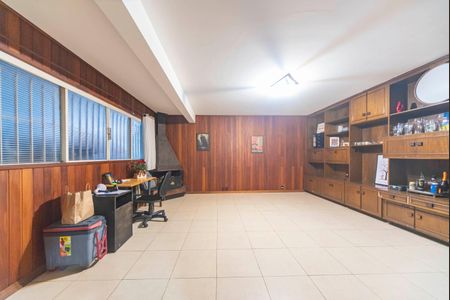 Casa à venda com 283m², 3 quartos e 6 vagasSala Inferior
