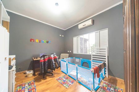 Casa à venda com 283m², 3 quartos e 6 vagasQuarto 2