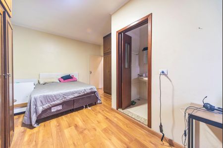 Casa à venda com 283m², 3 quartos e 6 vagasQuarto 3