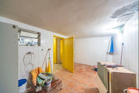 Casa à venda com 283m², 3 quartos e 6 vagasQuarto de Serviço