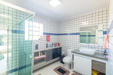 Casa à venda com 148m², 4 quartos e 2 vagas Casa à venda com 148m², 4 quartos e 2 vagasBanheiro Social