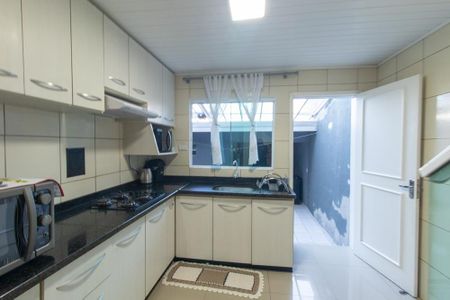 Casa à venda com 148m², 4 quartos e 2 vagas Casa à venda com 148m², 4 quartos e 2 vagasCozinha