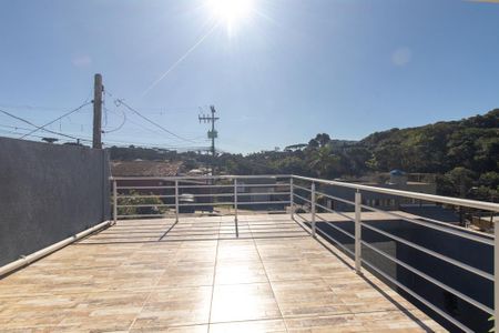 Casa à venda com 148m², 4 quartos e 2 vagas Casa à venda com 148m², 4 quartos e 2 vagasTerraço