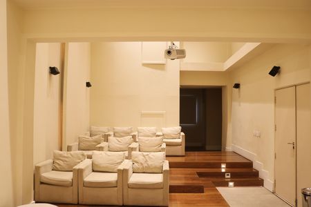 Apartamento à venda com 68m², 2 quartos e 1 vagaSala de TV