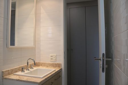 Apartamento à venda com 68m², 2 quartos e 1 vagaBanheiro 1