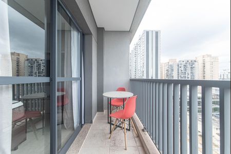 Varanda de kitnet/studio para alugar com 1 quarto, 23m² em Jardim das Acacias, São Paulo