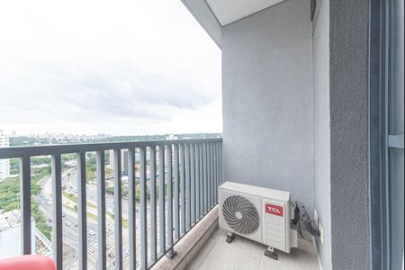 Studio para alugar com 23m², 1 quarto e 1 vaga Studio para alugar com 23m², 1 quarto e 1 vagaVaranda