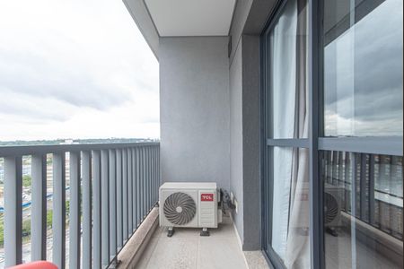 Studio para alugar com 23m², 1 quarto e 1 vaga Studio para alugar com 23m², 1 quarto e 1 vagaVaranda