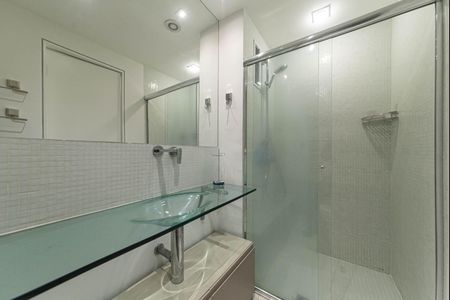 Apartamento para alugar com 70m², 1 quarto e 1 vaga Apartamento para alugar com 70m², 1 quarto e 1 vagaBanheiro