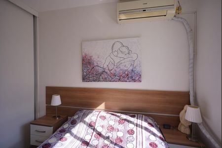 Quarto 1 de apartamento à venda com 2 quartos, 48m² em Cristal, Porto Alegre